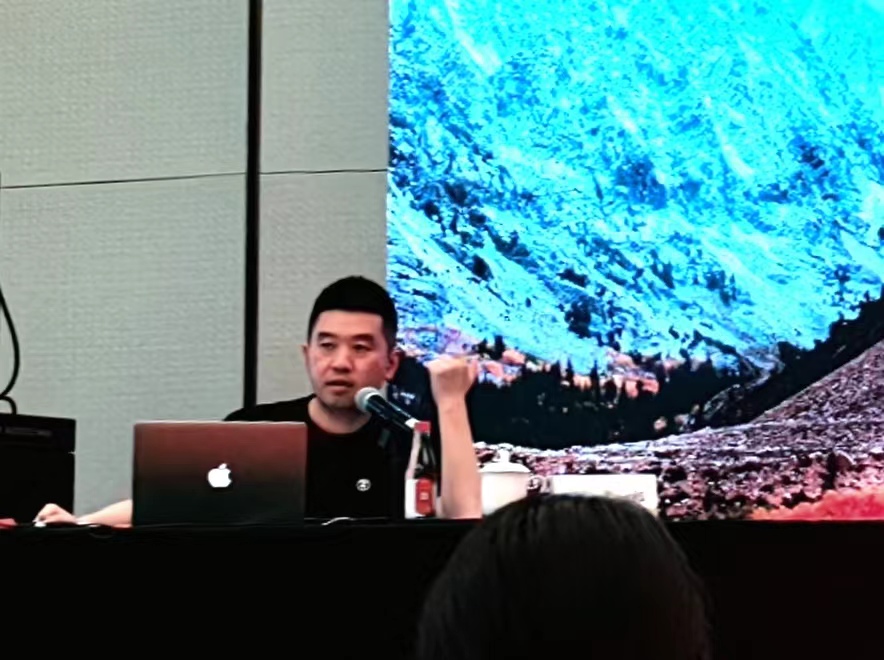 a69b38c9c6e03d5ef7865137ebb1a89